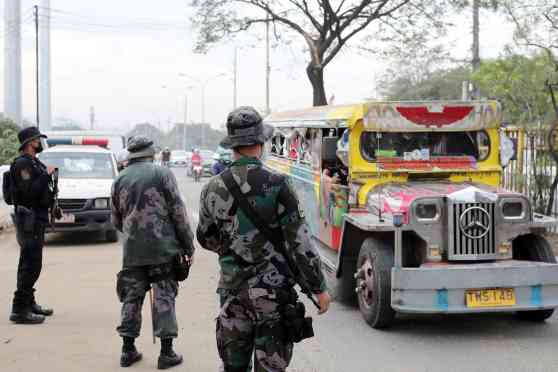PNP sets up over 1,100 checkpoints in NCR, nearby provinces image