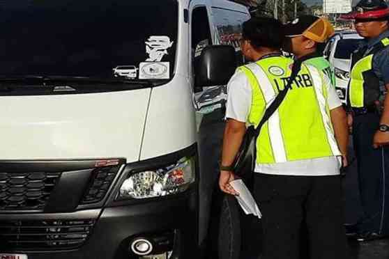 DOTr: DO NOT patronize colorum vehicles, especially during the pandemic image