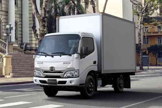 2021 Hino 300 Series gains A/T, more safety features image