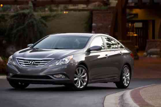 Hyundai reports strong sales for first half of 2011 image