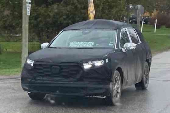 Will Honda reveal the all-new CR-V this year? image