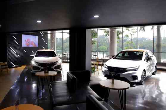 Honda&rsquo;s new Dreams Cafe lets you taste VTEC image