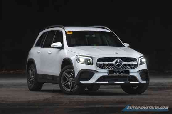 2021 Mercedes-Benz GLB 200 AMG Line image