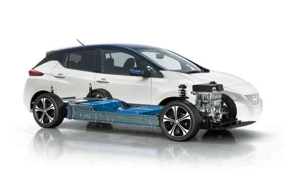 Nissan backs up Leaf EV with 8-year battery warranty image