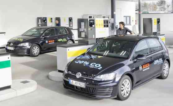 Blue Gasoline: VW, Bosch, Shell developing new clean fuel image