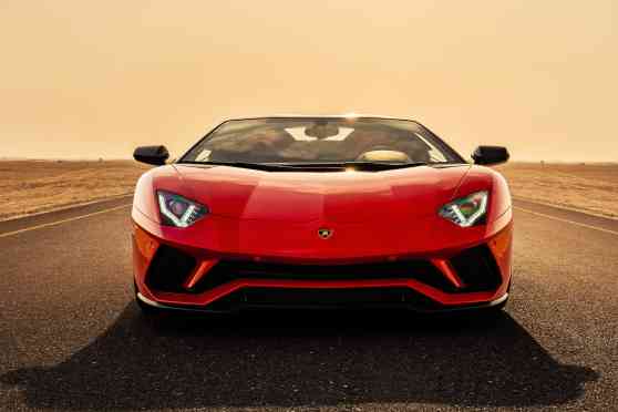 Investment group offered EUR 7.5 billion to buy Lamborghini image