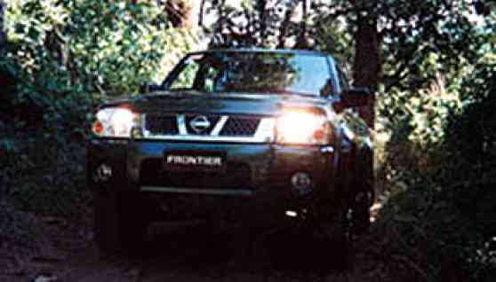 2003 Nissan Frontier 4x4 image