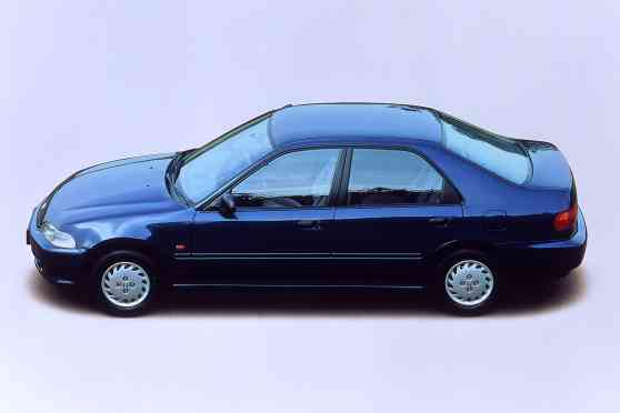 That time when Mercedes-Benz made cars for Honda image