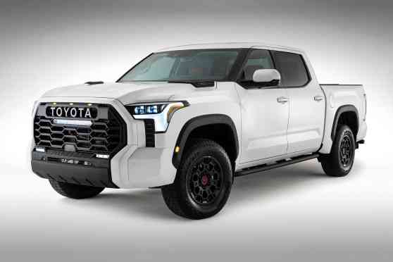 2022 Toyota Tundra makes F-150 look tame image
