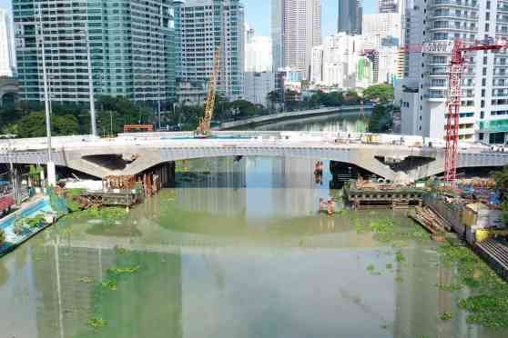 Villar: Estrella-Pantaleon Bridge will definitely open this July image