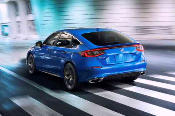 We want Honda PH to bring Civic Hatchback with a manual image