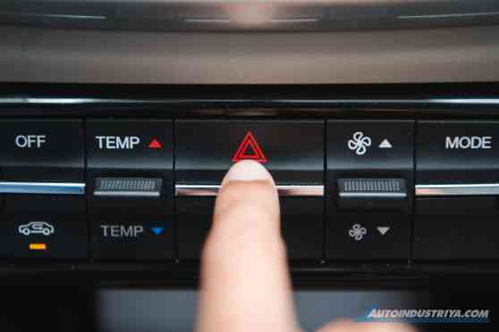 Hazard Lights: This simple tip can help prevent or reduce rear-end collisions image
