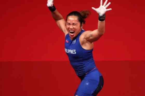 New Foton van, lifetime fuel and more await gold medalist Hidilyn Diaz image