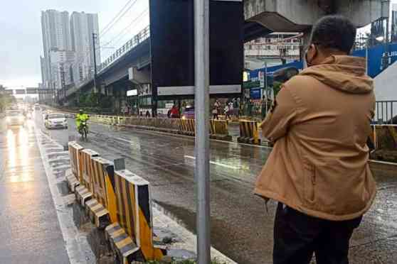 MMDA's Nebrija personally checking EDSA speed limit image