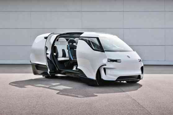 This 6-seat design concept is the Porsche Renndiest image