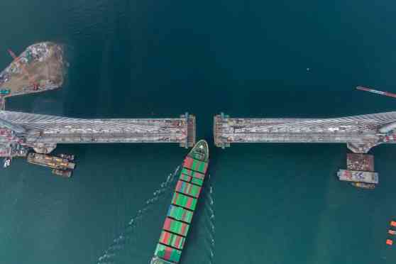 Work on main bridge deck of CCLEX almost complete image