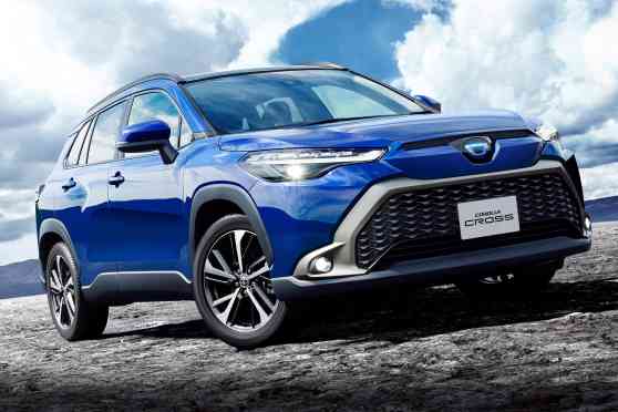 2022 JDM Toyota Corolla Cross gets new face, AWD option image