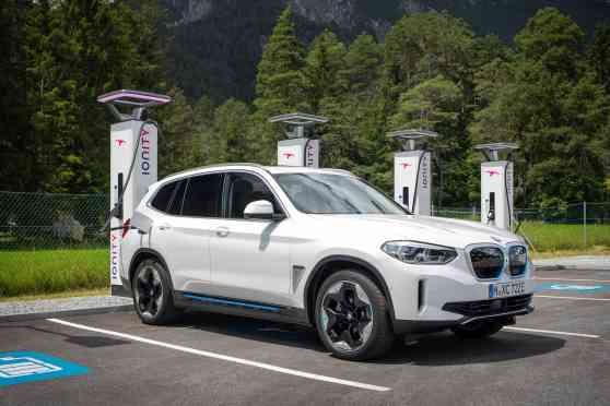 Dedicated parking slots for EVs proposed by Congress image