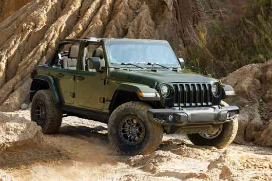 Jeep pumps up the Wrangler with Xtreme Recon Package image