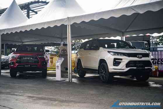 A closer look: 2022 Toyota Hilux, Fortuner GR Sport image