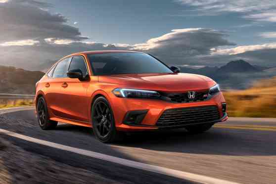 2022 Honda Civic Si makes us wish SiR was still around image