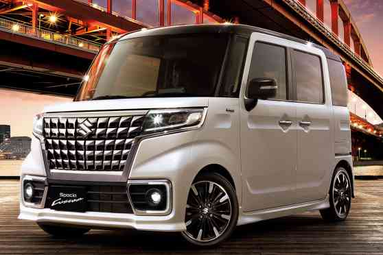 This Suzuki kei car looks like a mini Alphard image