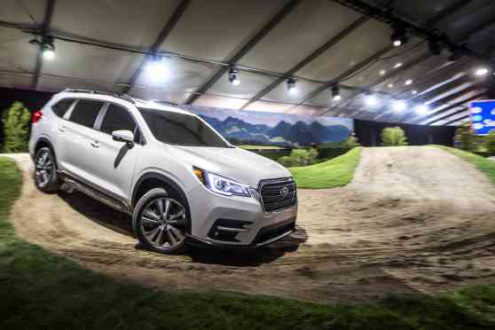 Subaru welcomes 2022 with New Year deals image