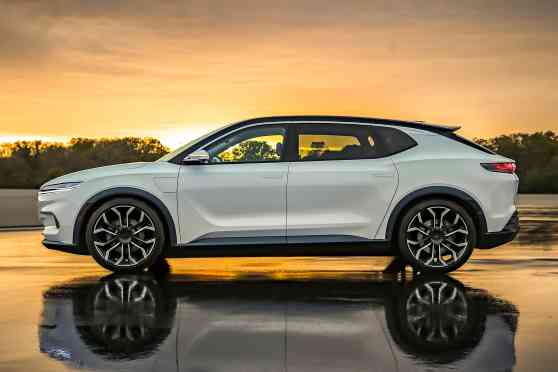 Chrysler will only sell EVs by 2028 image