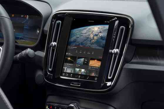Volvo to allow YouTube on their head units image