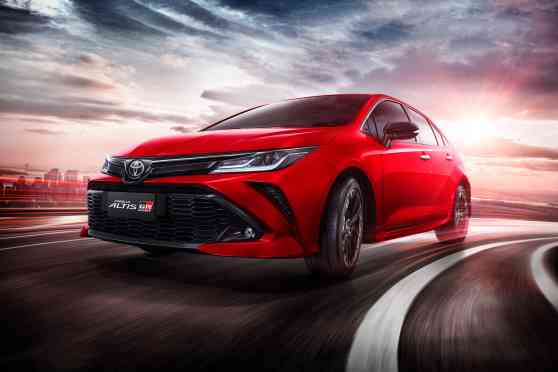 Mini Camry: Toyota reveals refreshed Corolla Altis GR Sport image
