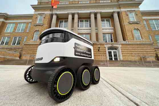 Goodyear testing airless tires for autonomous delivery robots image