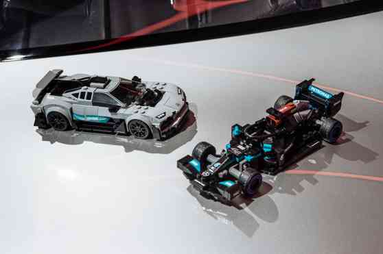 Lewis Hamilton&rsquo;s Mercedes F1 car now comes in Lego form image