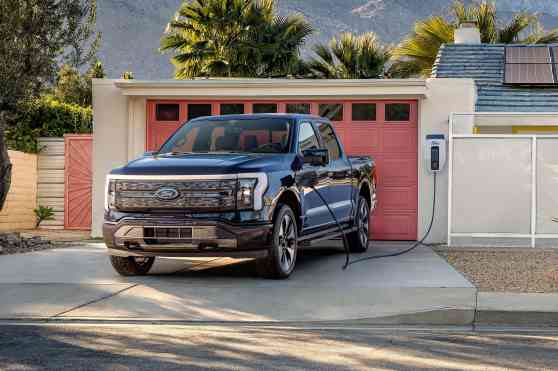 Electric Ford F-150 Lightning can power a house for 3 days image