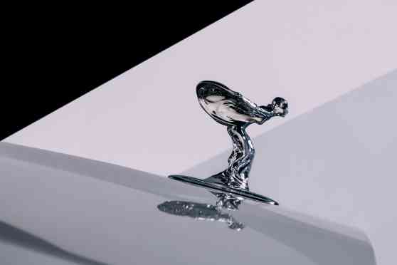 Rolls-Royce makes Spirit of Ecstasy smaller for EV era image