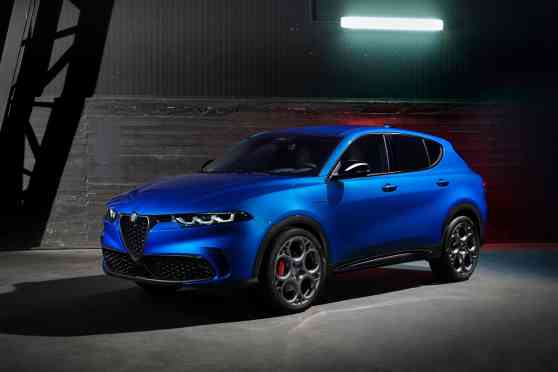 2023 Alfa Romeo Tonale ushers in brand&rsquo;s electrified era image