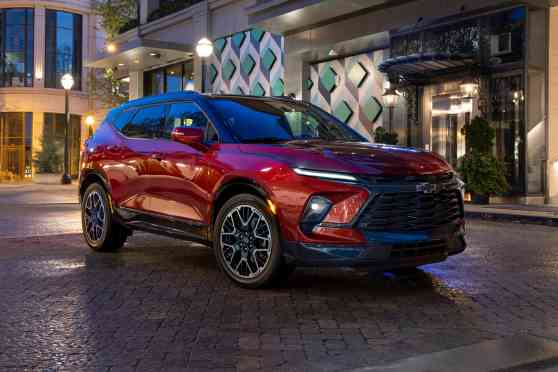 Can you spot the changes on 2023 Chevrolet Blazer? image