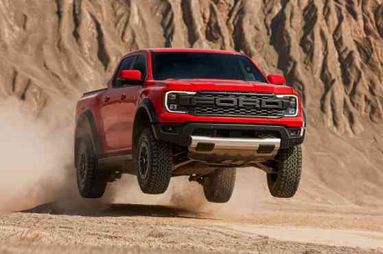 2023 Ford Ranger Raptor unleashed with 3.0L EcoBoost V6 image