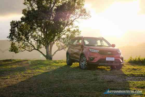 An overnight escape with the Ford Territory image