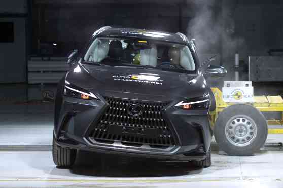 2022 Lexus NX scores perfect 5-star Euro NCAP rating image
