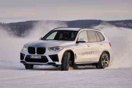 BMW iX5 Hydrogen go below-zero for final testing BMW iX5 Hydrogen go below-zero for final testing image