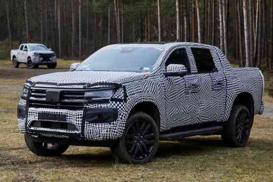 VW drops camo'd images of Ranger-based 2023 Amarok image