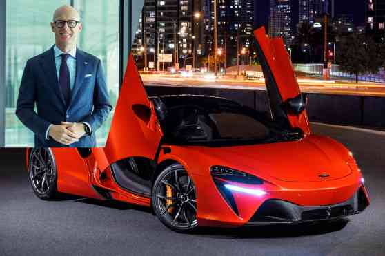 Former Ferrari tech boss is new McLaren CEO image