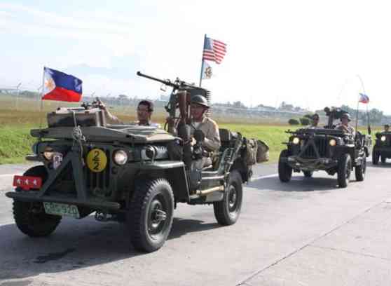 Jeep enthusiasts hold WW2 reenactment in Clark image