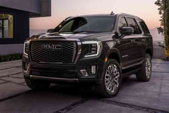 2023 GMC Yukon Denali Ultimate is Tahoe's swankier sibling image