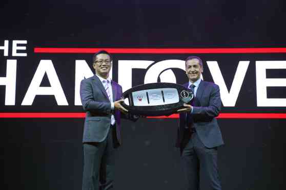 Atsushi Najima formally hands over Nissan PH lead to Juan Manuel Hoyos image