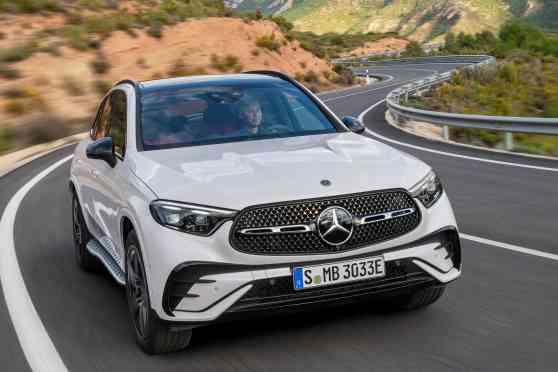 2023 Mercedes-Benz GLC out to hunt Audi Q5s, BMW X3s image