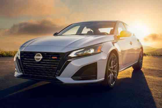 2023 Nissan Altima refresh is absolutely lit image