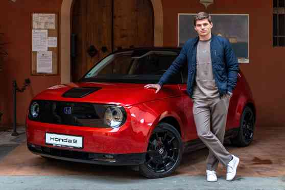 There will only be 50 units of the Honda e Limited Edition image