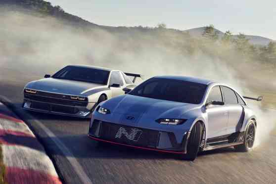 Hyundai N comes back from the future with RN22e, N Vision 74 EVs image