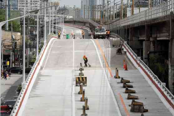 LOOK: EDSA Timog Flyover SB reopens tomorrow, July 23 image